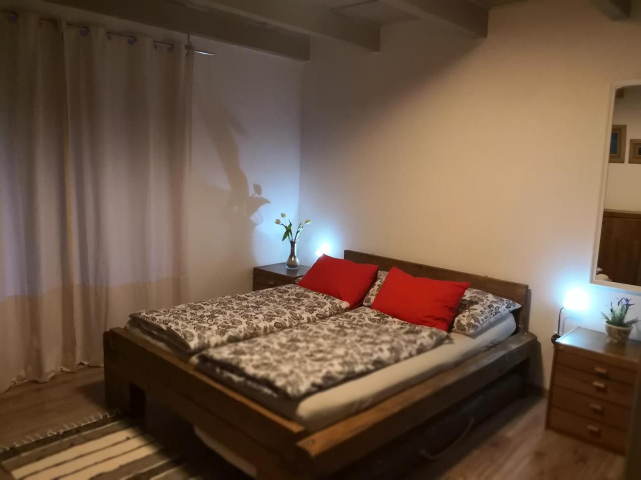Apartmany Janosikove Diery Терхова Экстерьер фото